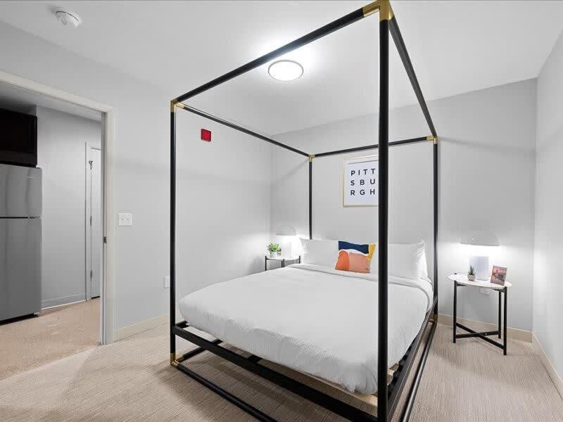 Cozysuites Historic 1Br, Downtown Питтсбург Экстерьер фото