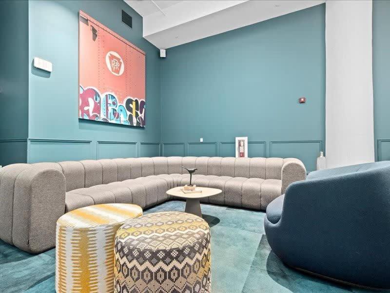 Cozysuites Historic 1Br, Downtown Питтсбург Экстерьер фото